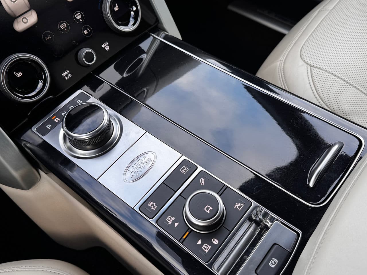 2019 Land Rover Range Rover Vogue — Miniatură 13