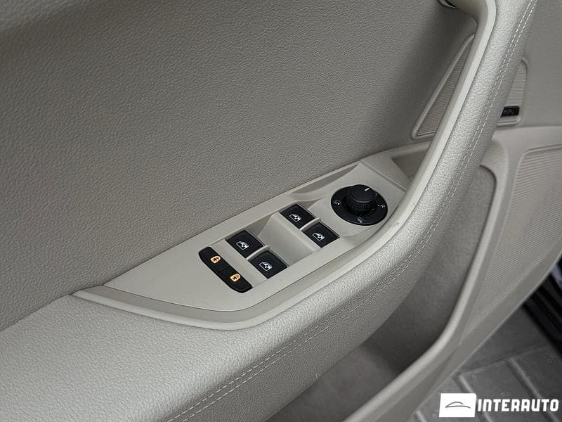2022 Skoda Superb — Miniatură 7