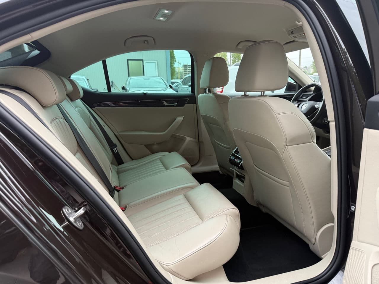2022 Skoda Superb — Miniatură 19