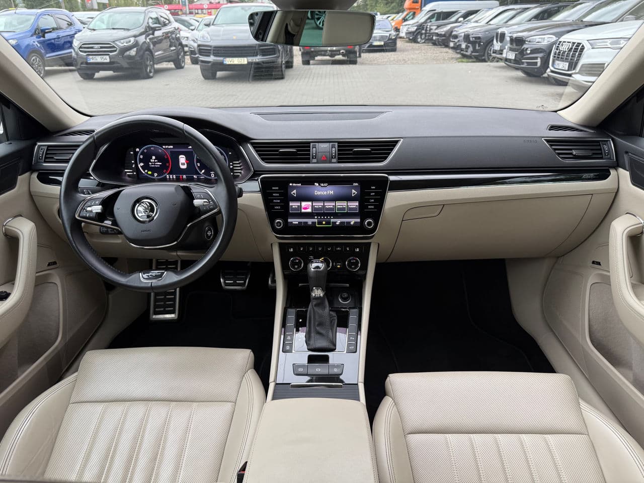 2022 Skoda Superb — Miniatură 11