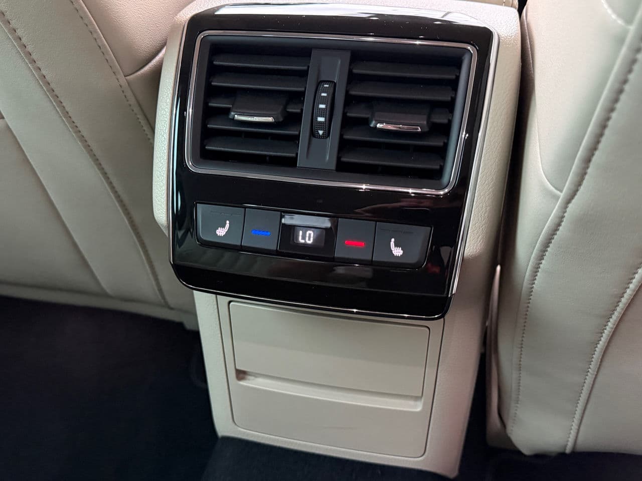2022 Skoda Superb — Miniatură 20