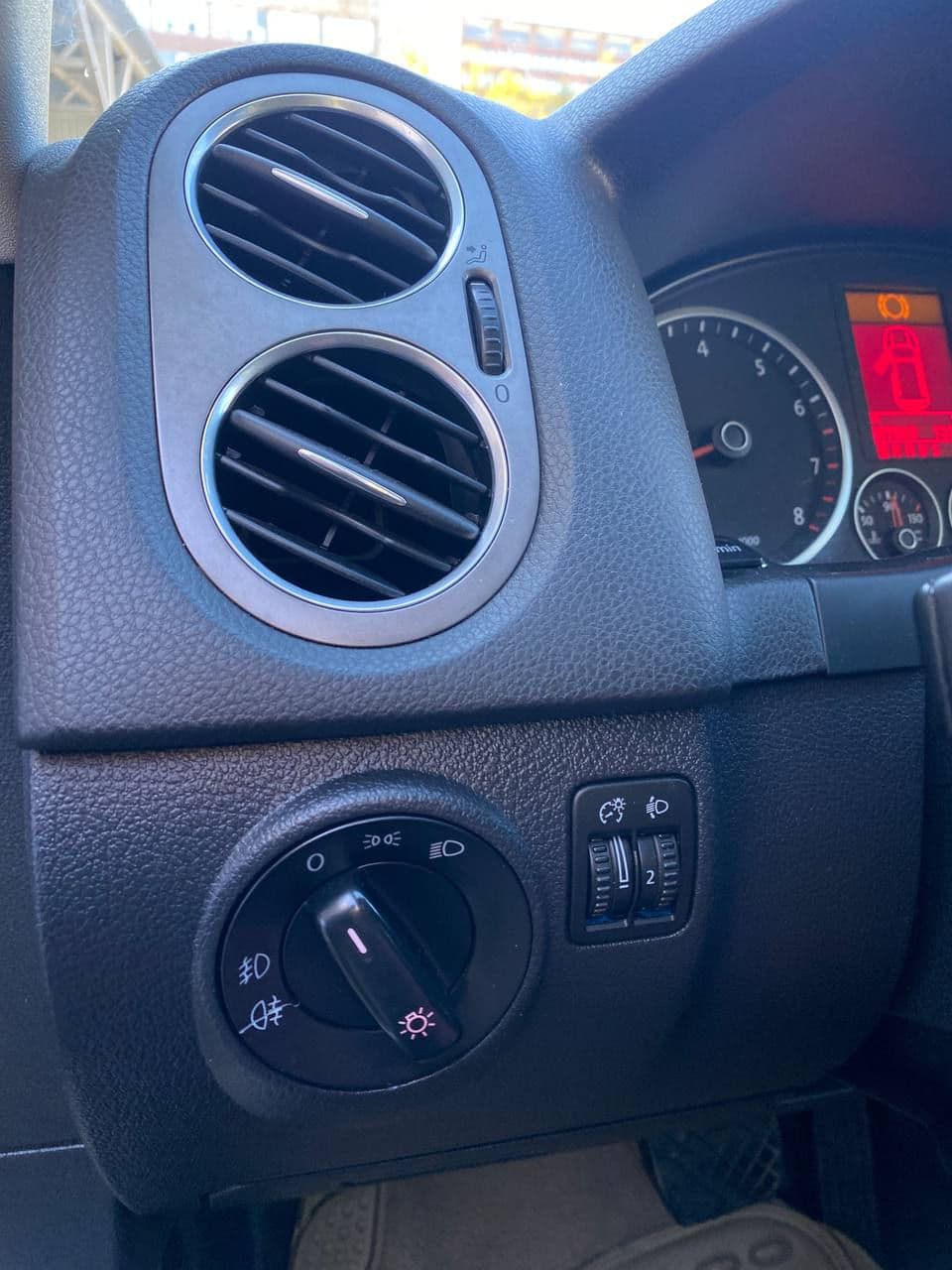 2008 Volkswagen Tiguan — Miniatură 11