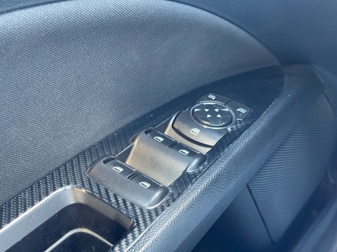 2016 Ford Fusion — Miniatură 13