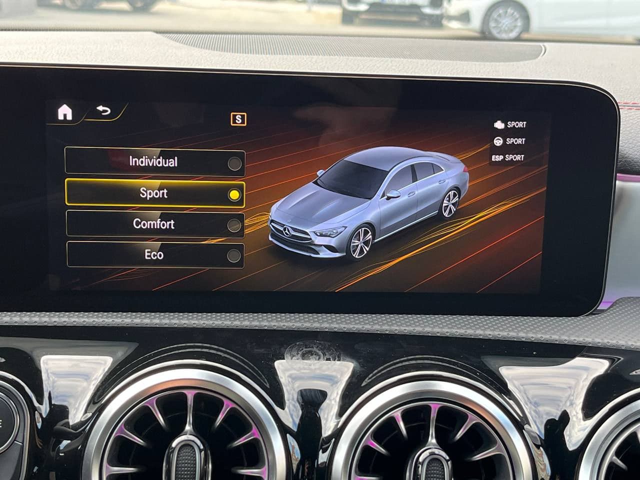 2023 Mercedes CLA 220d — Miniatură 13