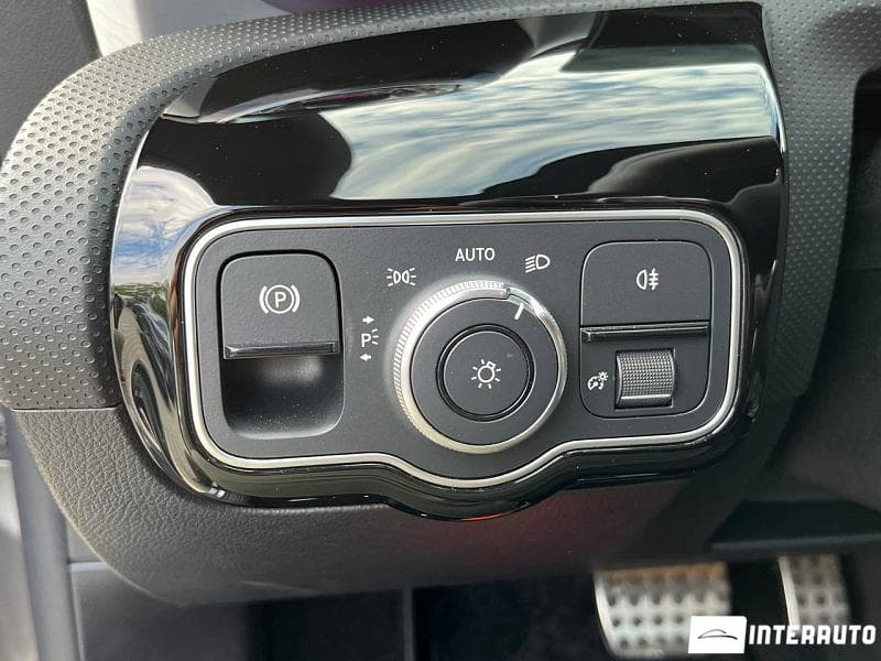 2023 Mercedes CLA 220d — Miniatură 17