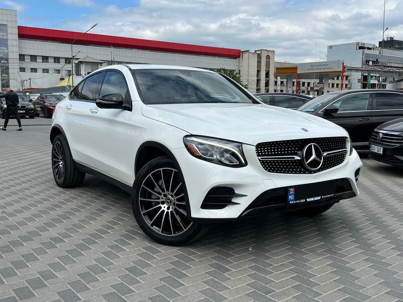 2019 Mercedes GLC 300 Coupe — Miniatură 3