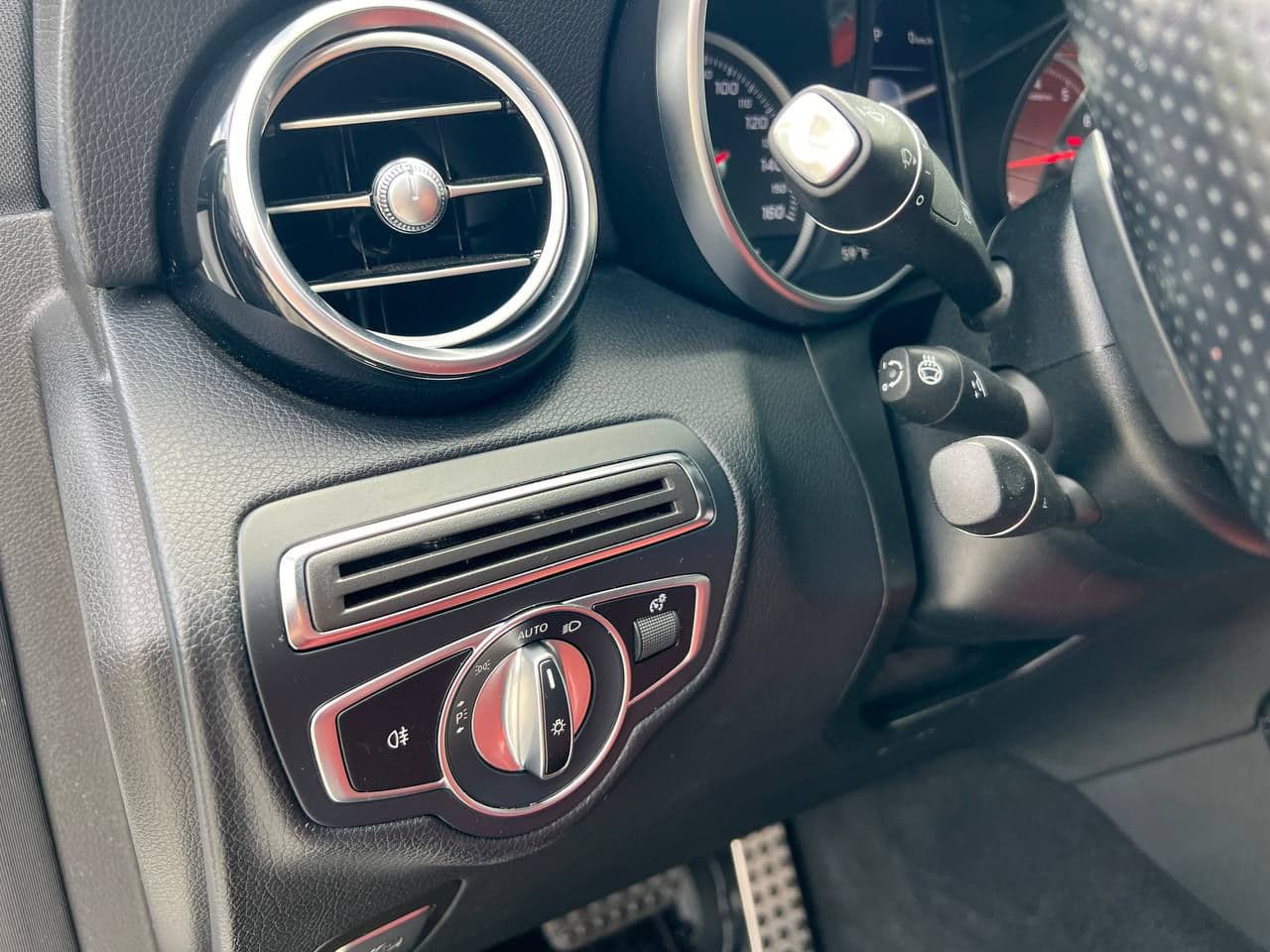 2019 Mercedes GLC 300 Coupe — Miniatură 15