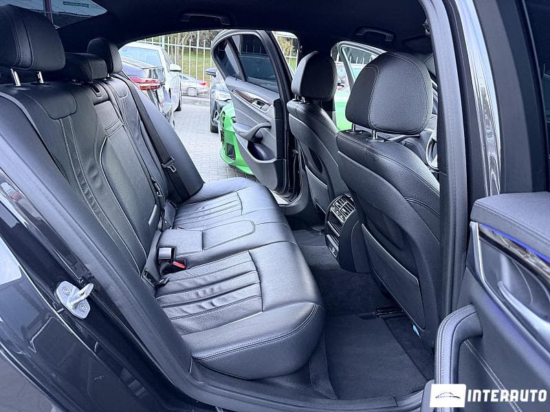 BMW 530e 2019 — Миниатюра 8