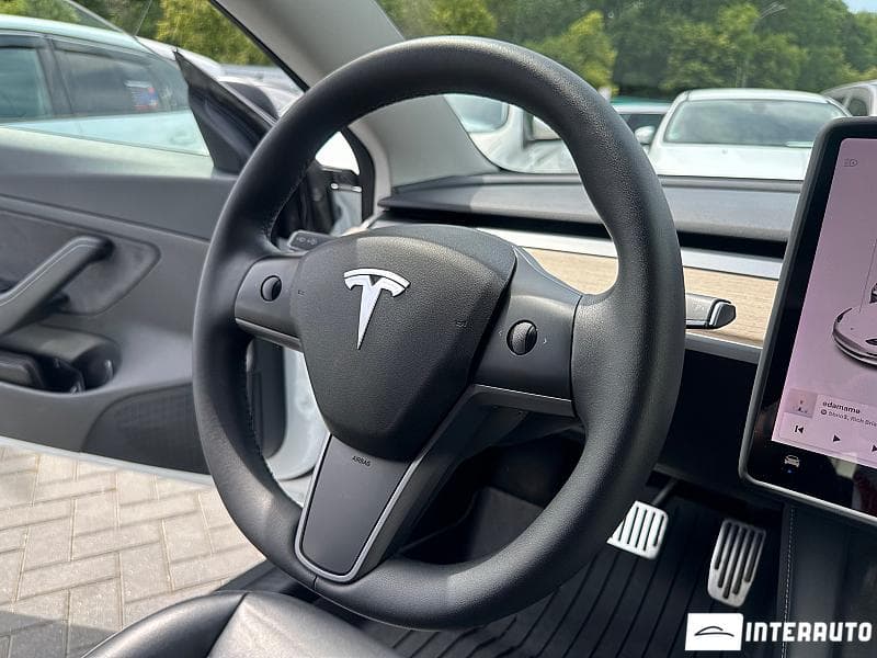 2021 Tesla Model 3 — Miniatură 8