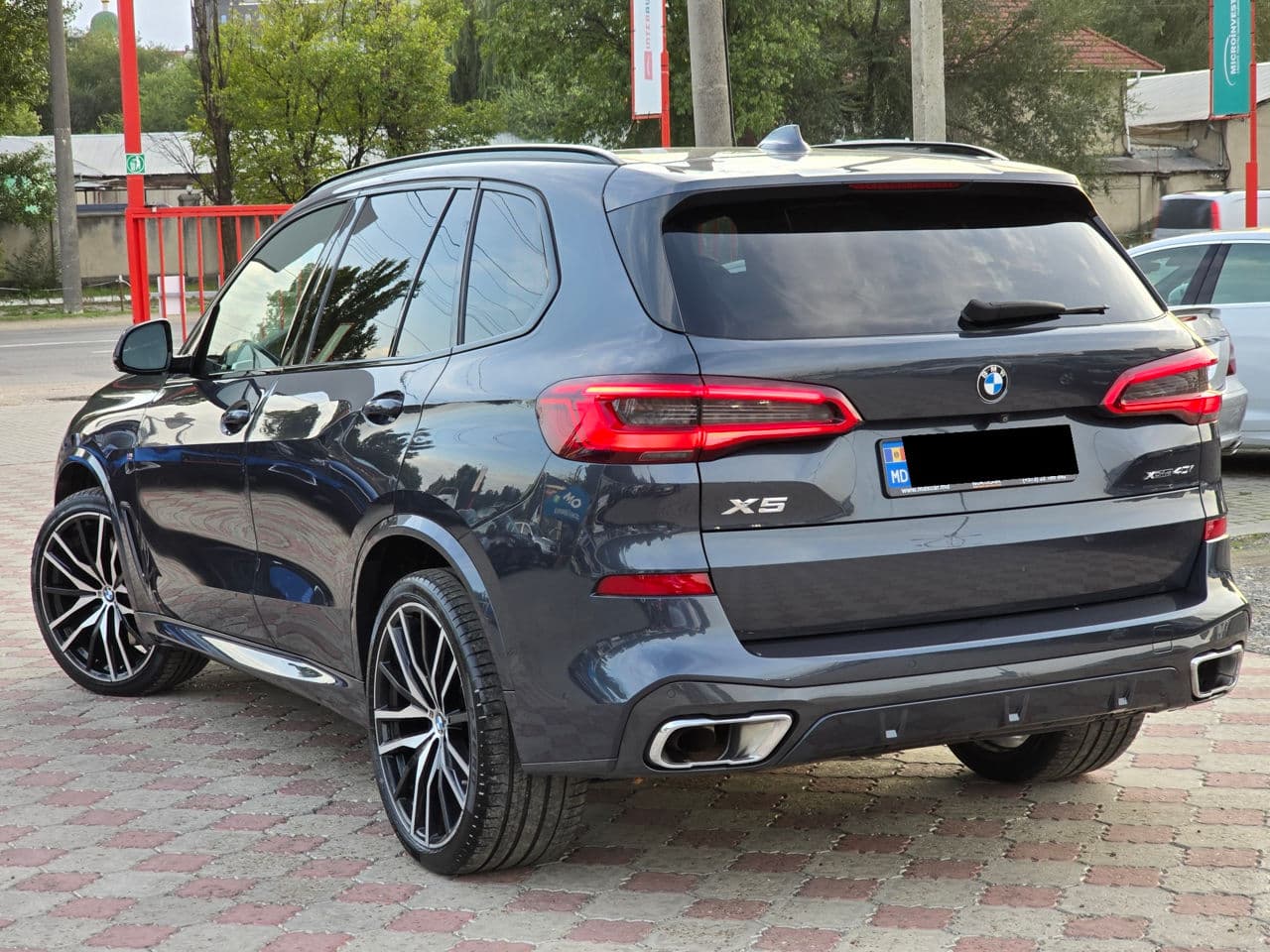 BMW X5 4.0i 2020 — Миниатюра 3