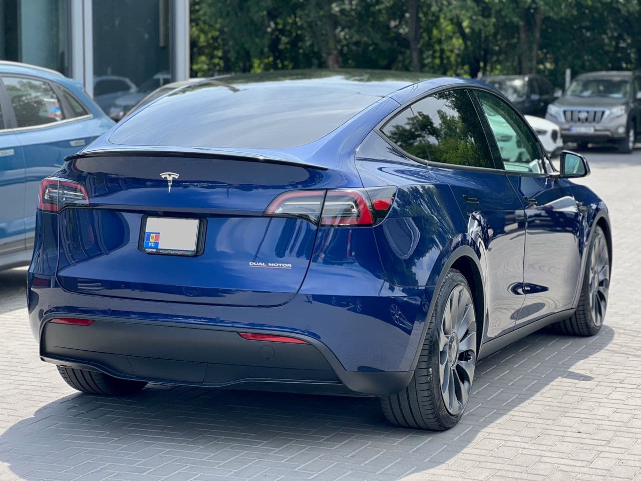 2022 Tesla Model Y — Miniatură 2