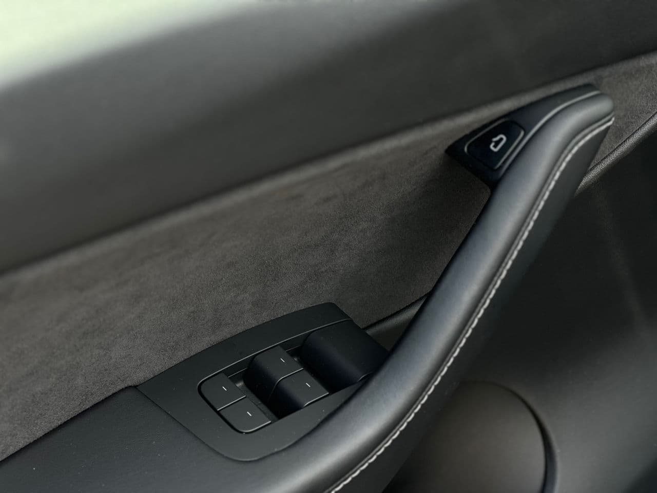 2022 Tesla Model Y — Miniatură 5