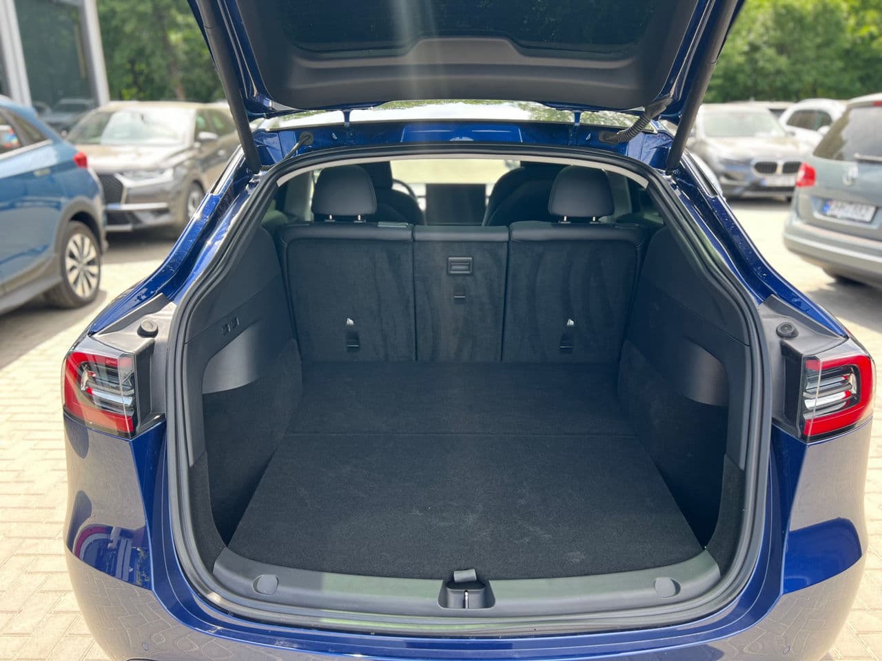 2022 Tesla Model Y — Miniatură 15