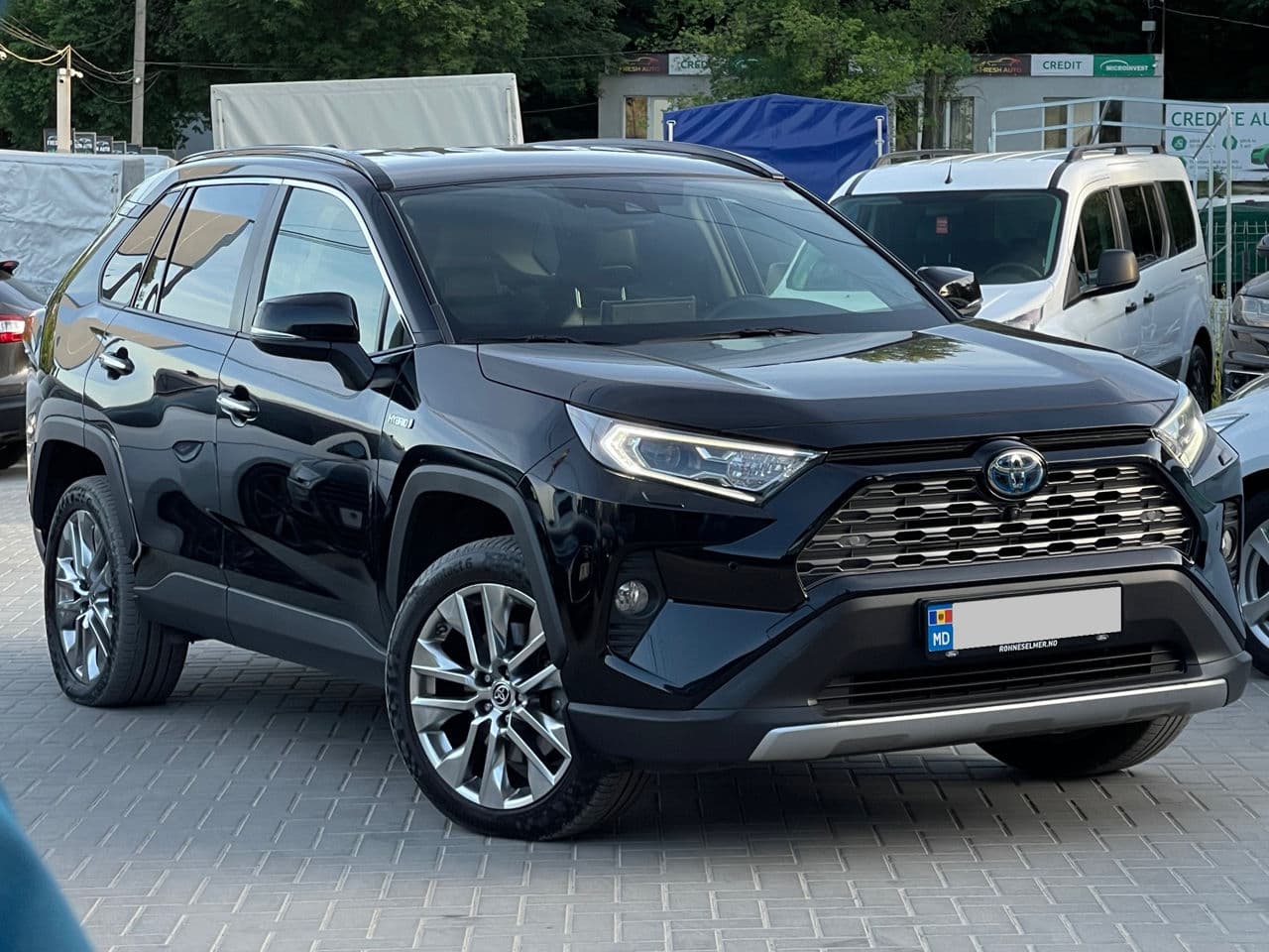 Toyota Rav-4 2021 — Миниатюра 3