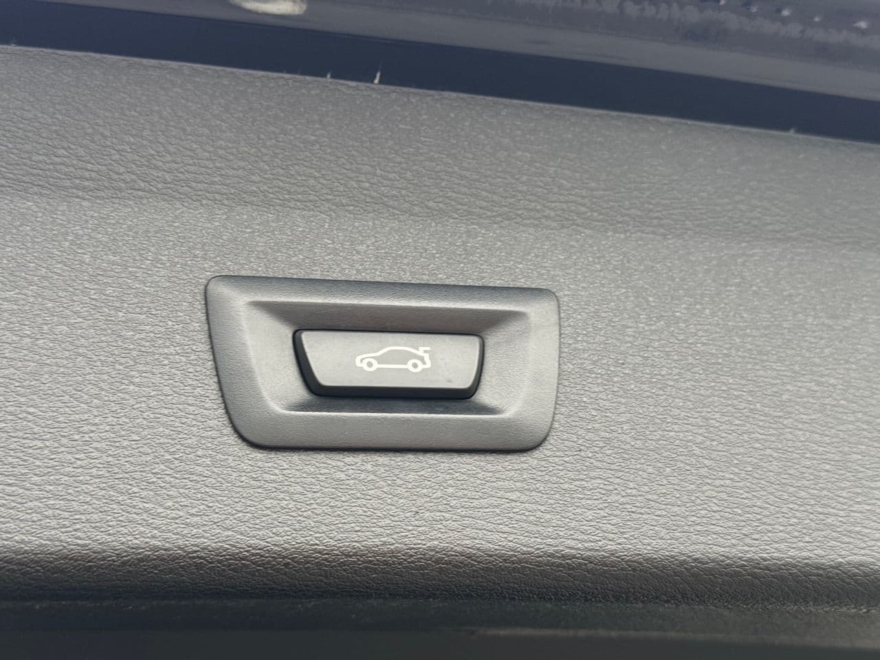 BMW X1 1.6D 2020 — Миниатюра 17