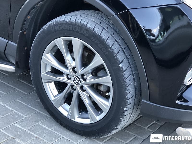 2017 Toyota Rav-4 — Miniatură 24