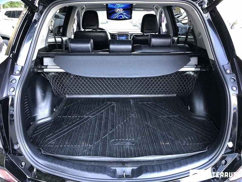2017 Toyota Rav-4 — Miniatură 5