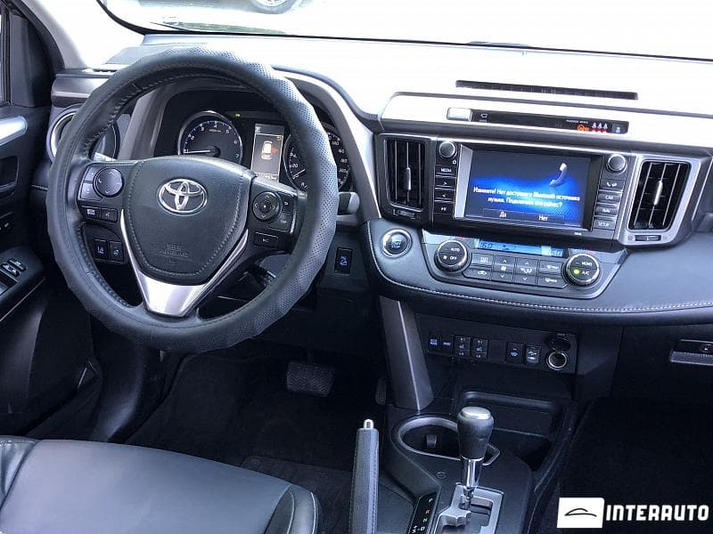2017 Toyota Rav-4 — Miniatură 11