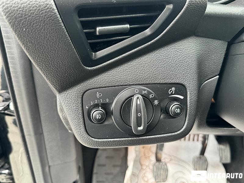 2015 Ford Kuga — Miniatură 17