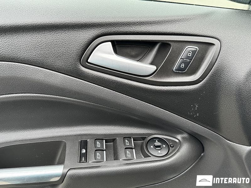 2015 Ford Kuga — Miniatură 18