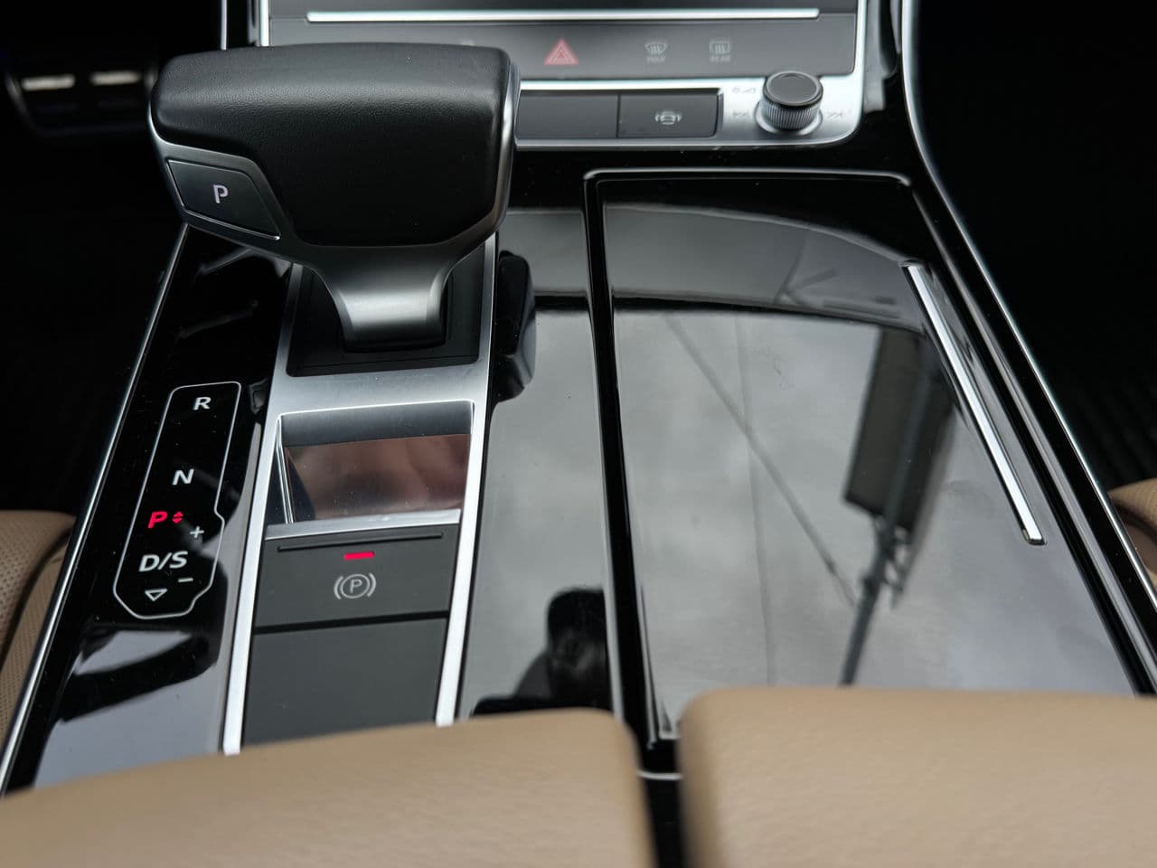 2018 Audi A8 — Miniatură 14