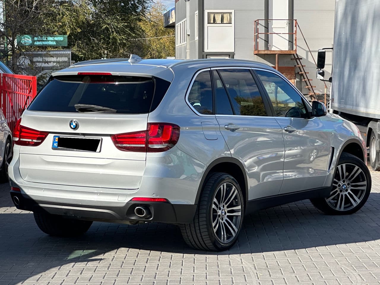 2014 BMW X5 2.5D — Miniatură 2