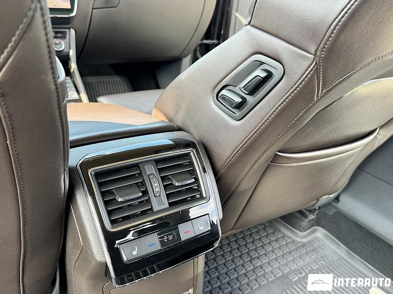 2016 Skoda Superb — Miniatură 18