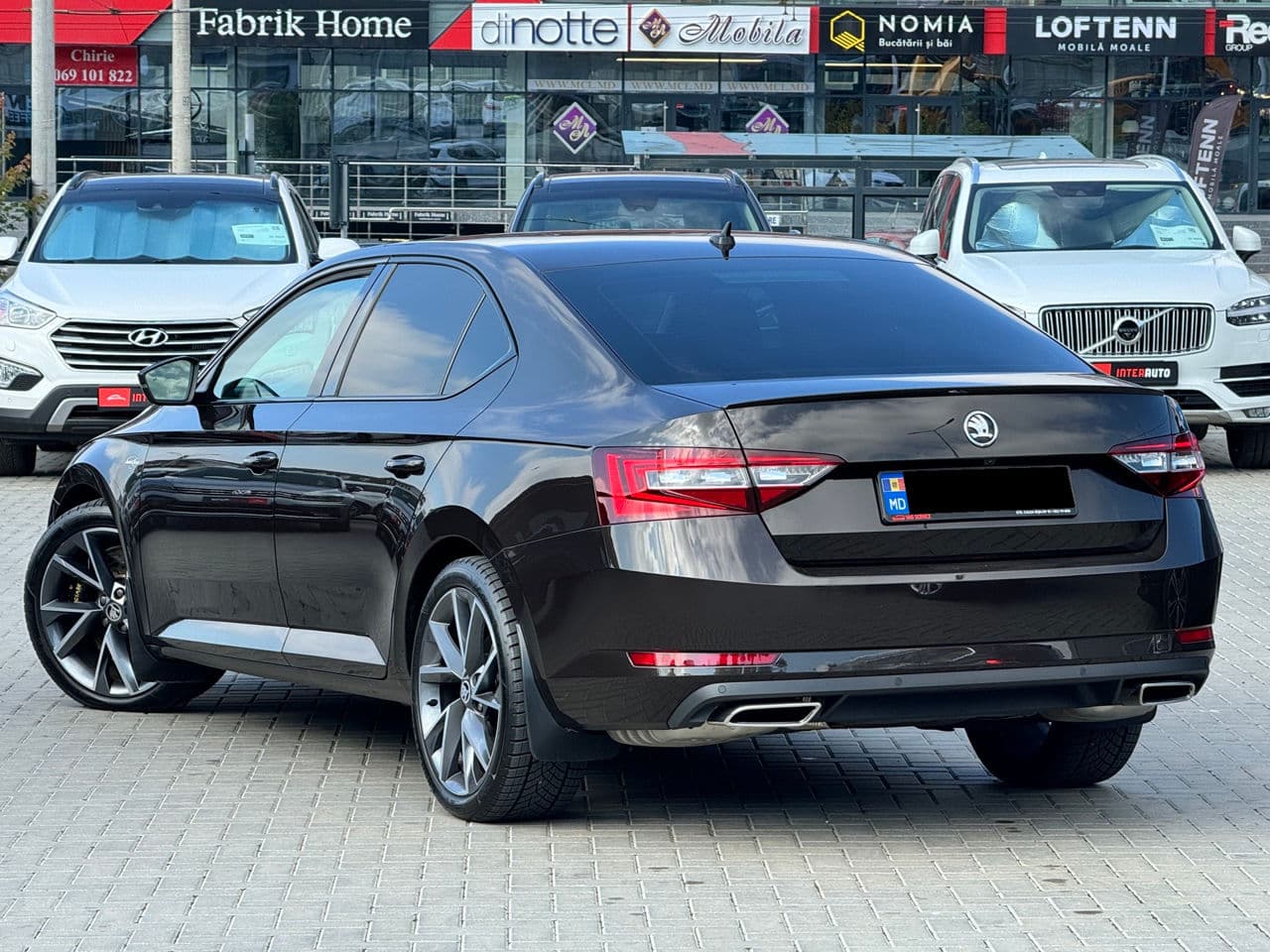 2016 Skoda Superb — Miniatură 2