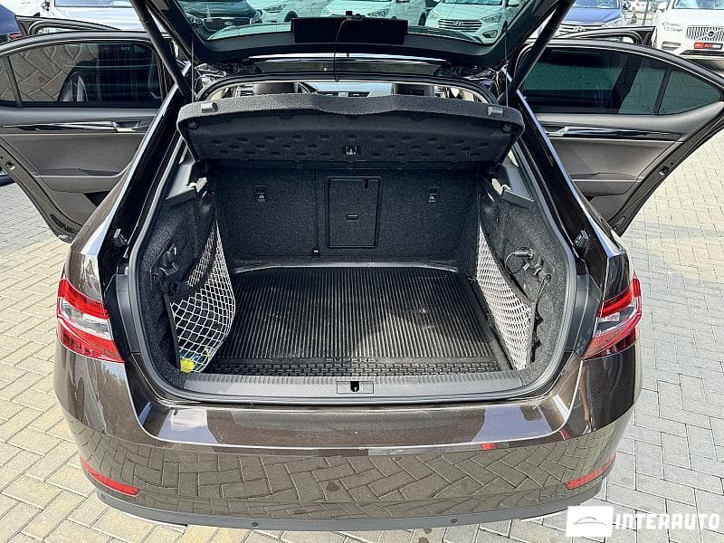 2016 Skoda Superb — Miniatură 26