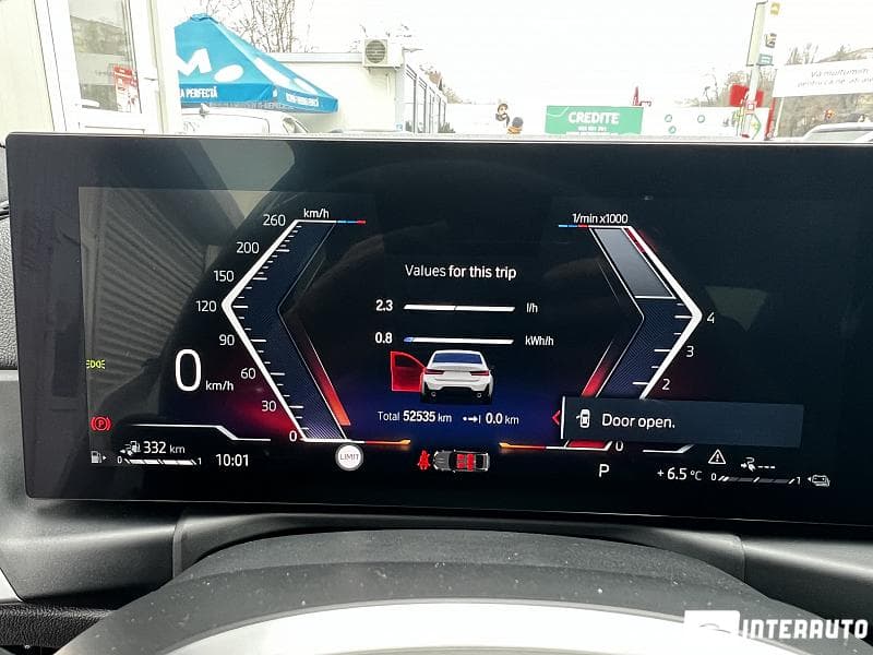 2022 BMW 330E — Miniatură 10