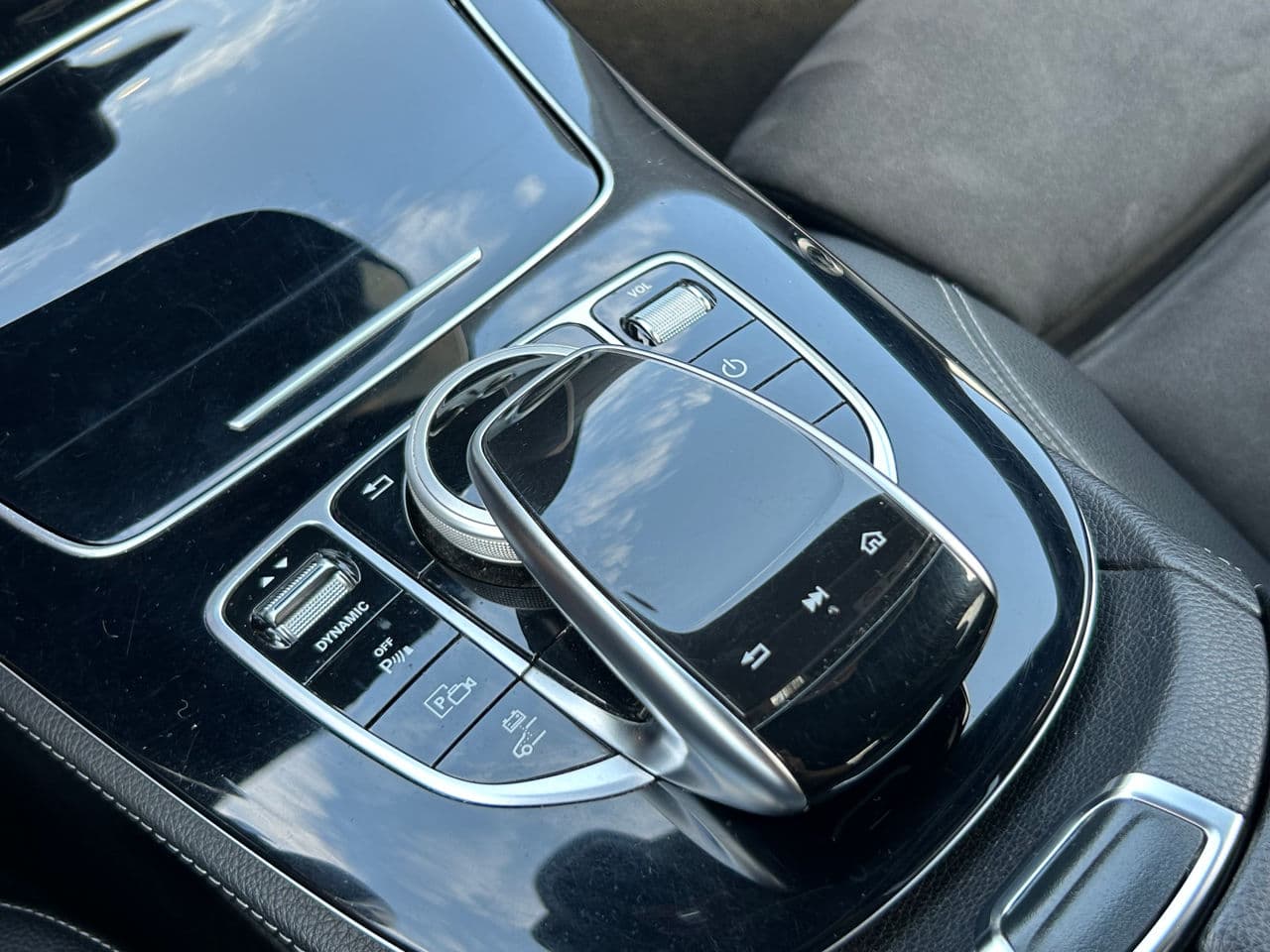 2017 Mercedes E 350e — Miniatură 16
