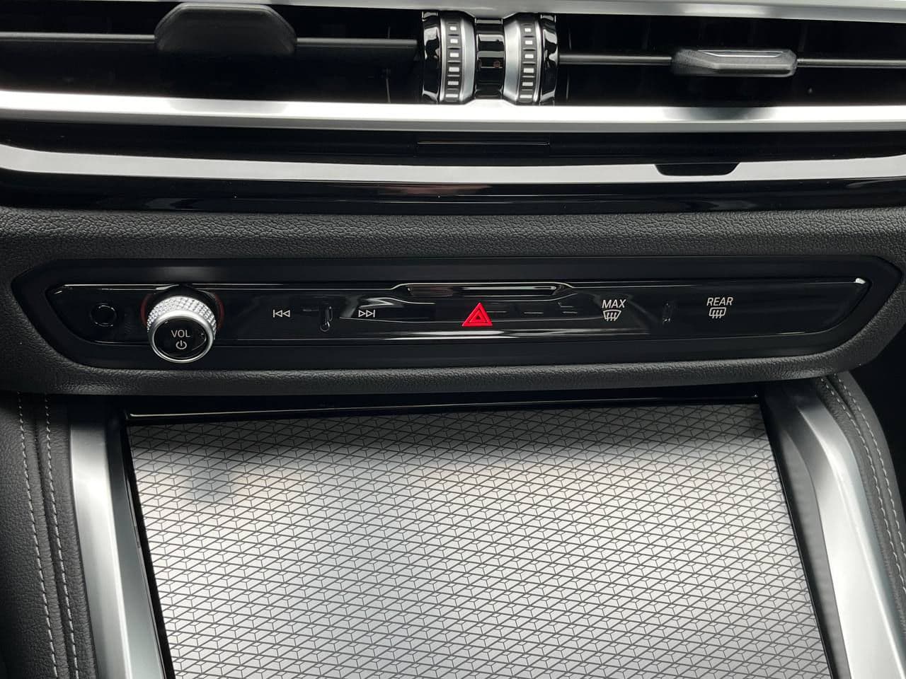 2023 BMW 420D — Miniatură 15