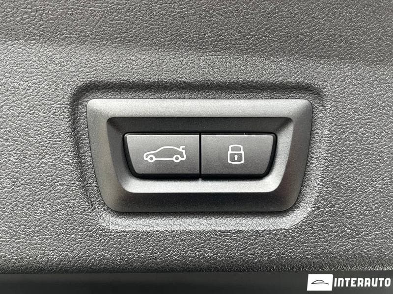 2023 BMW 420D — Miniatură 25