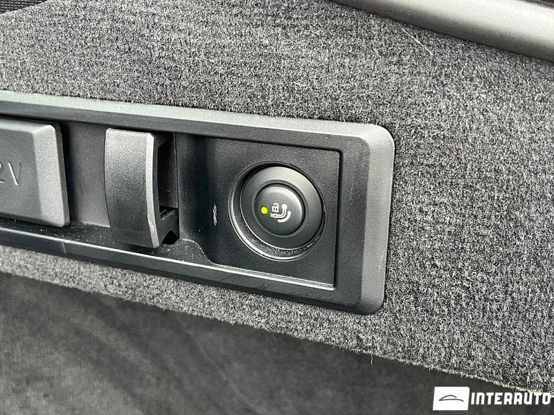 2023 BMW 420D — Miniatură 24
