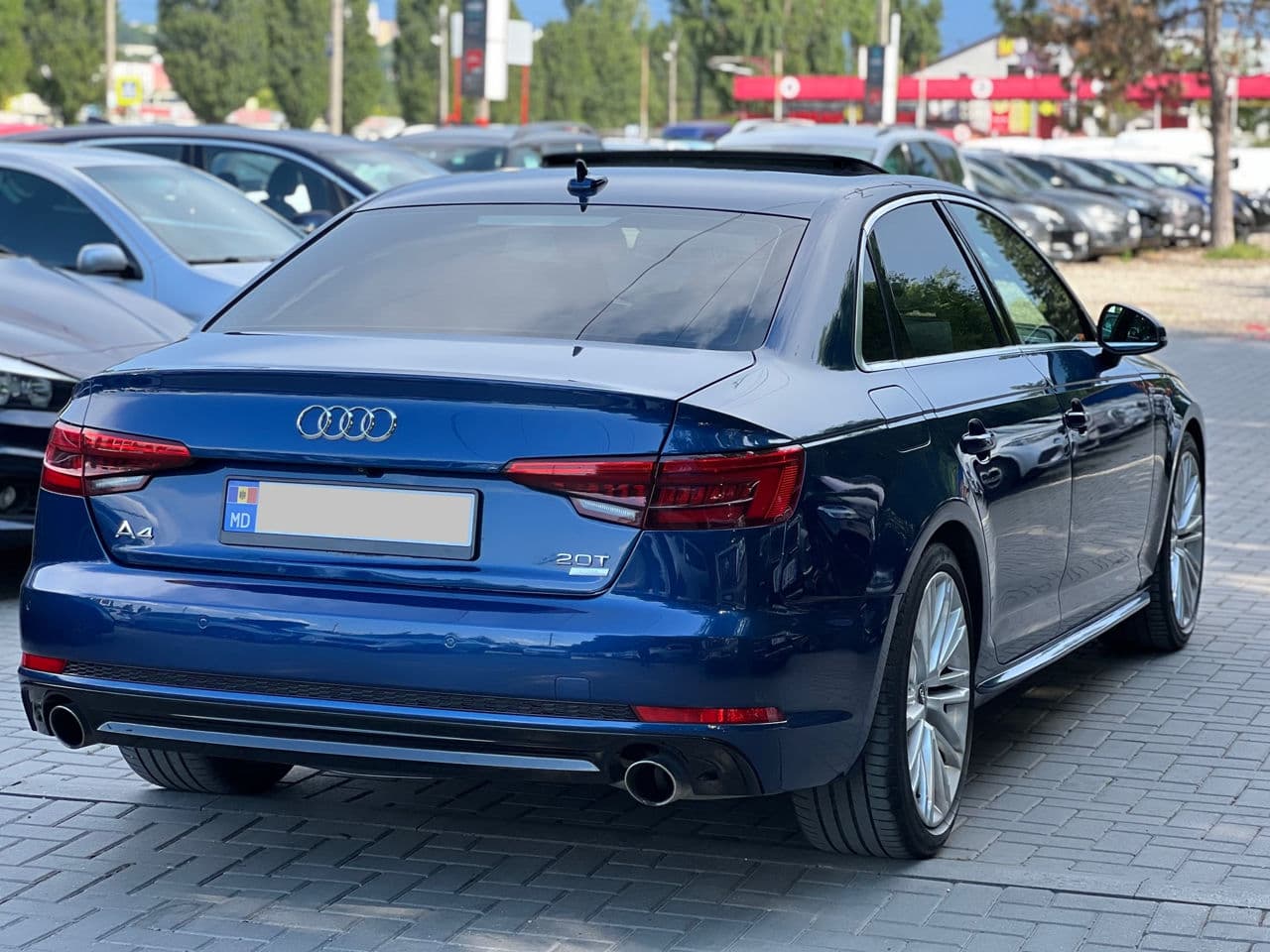 2017 Audi A4 — Miniatură 2