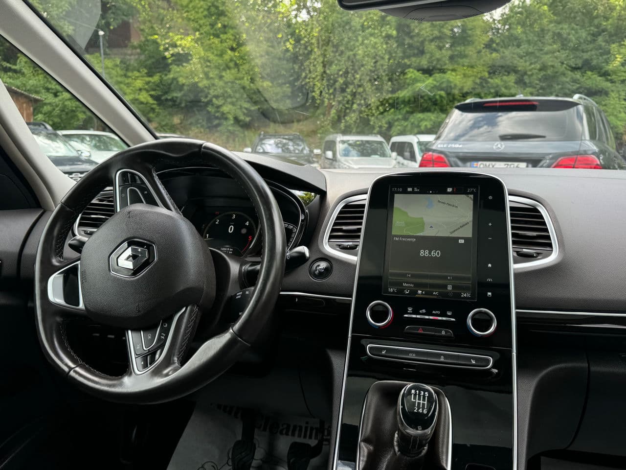 2018 Renault Espace — Miniatură 8