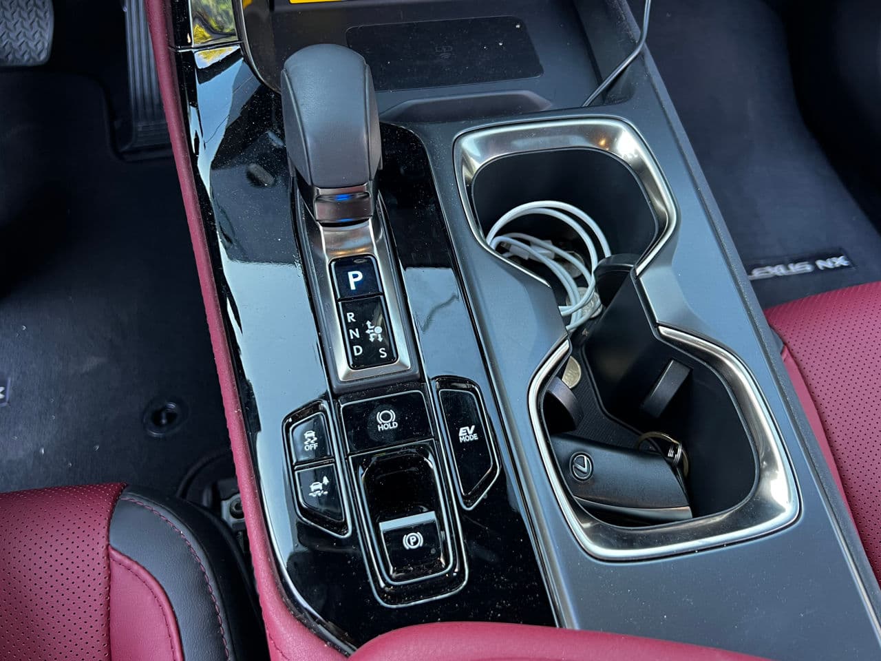 2022 Lexus NX 350H — Miniatură 10