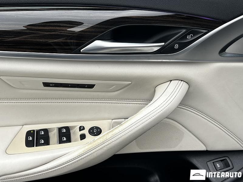 2018 BMW 540 — Miniatură 17