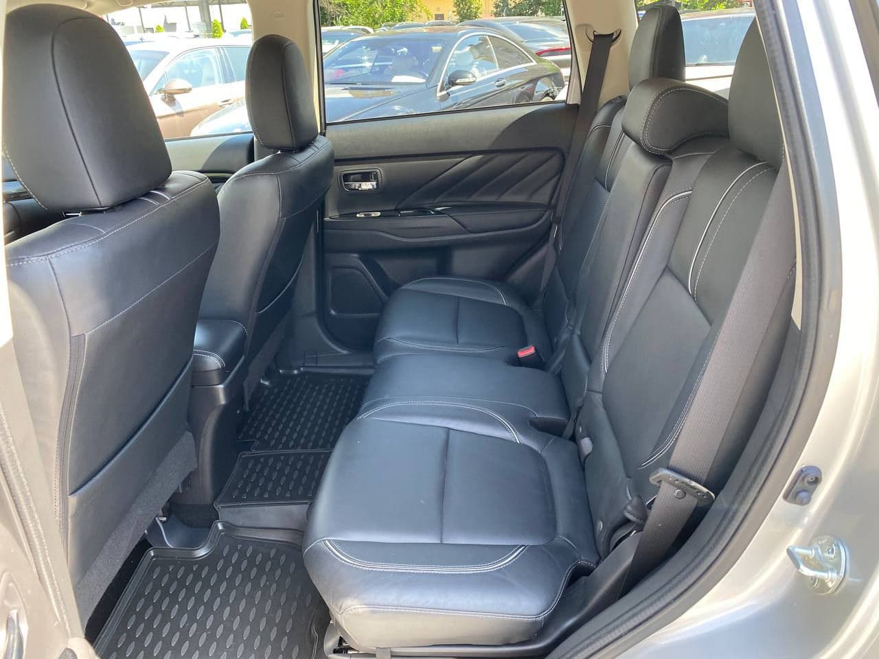 2018 Mitsubishi Outlander — Miniatură 17