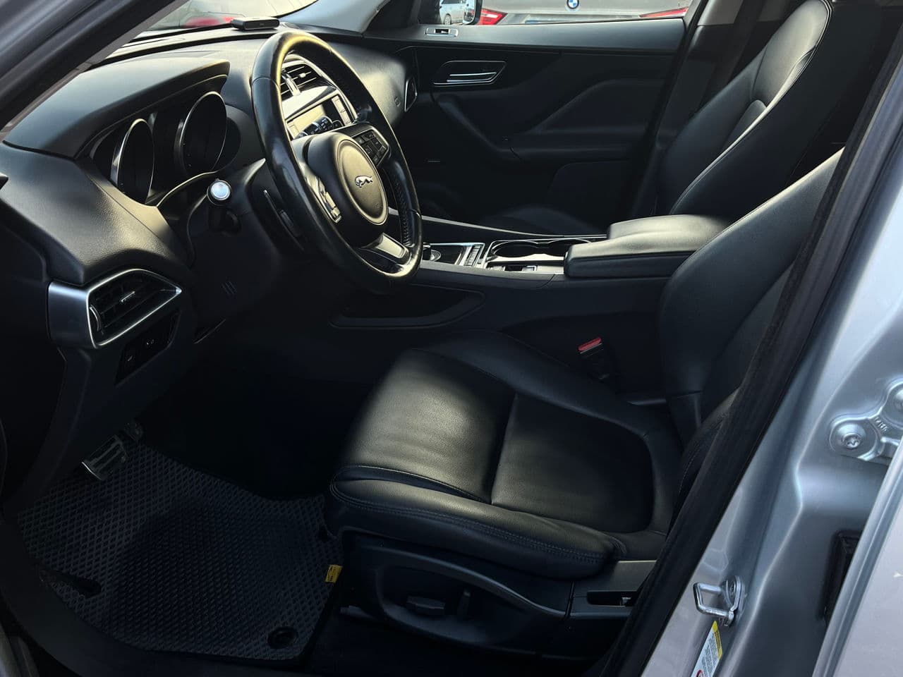 2016 Jaguar F-Pace — Miniatură 6