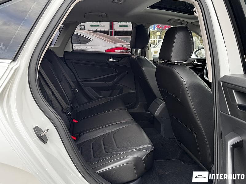 2018 Volkswagen Jetta — Miniatură 8