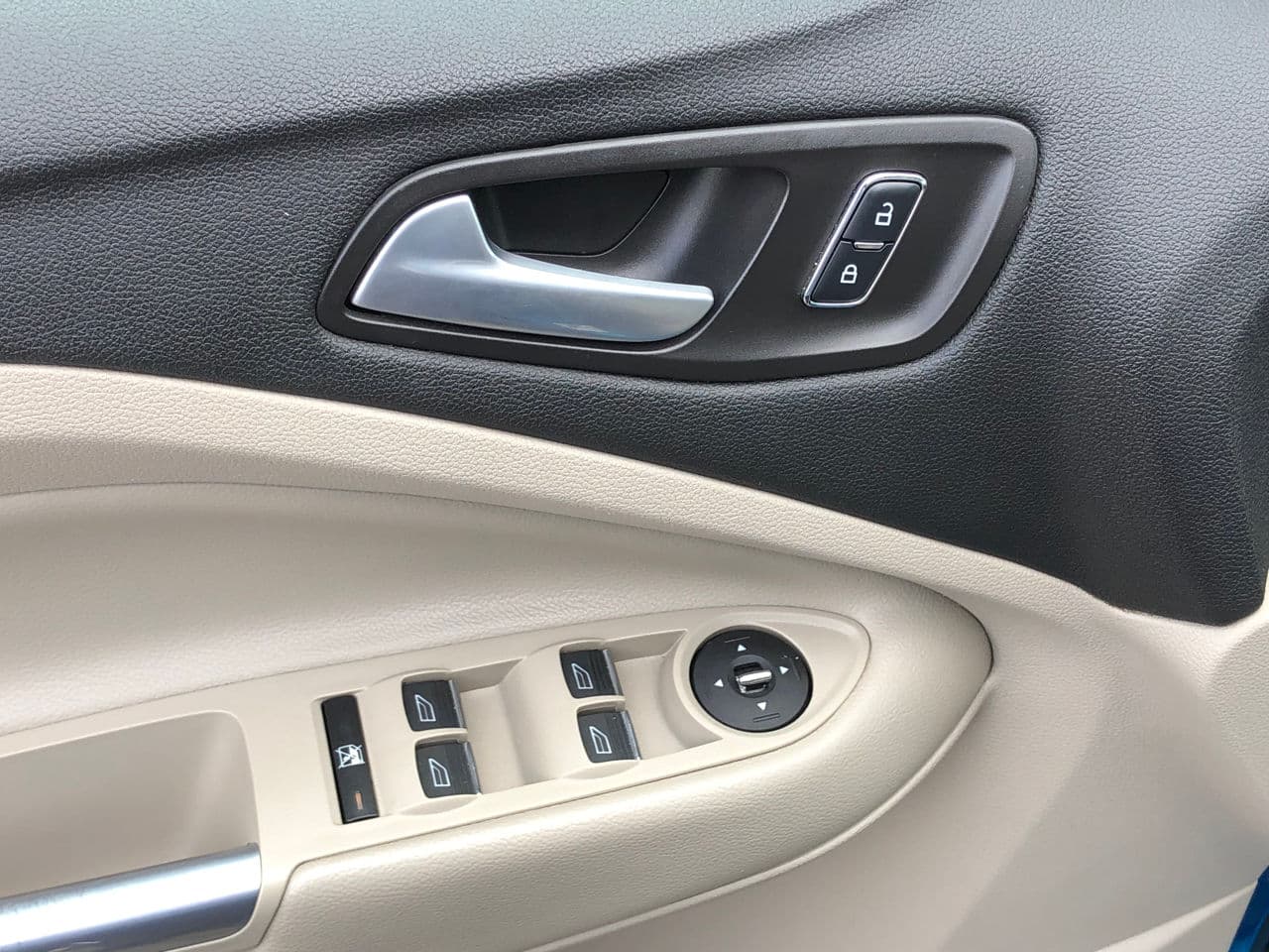 2014 Ford C-MAX — Miniatură 18