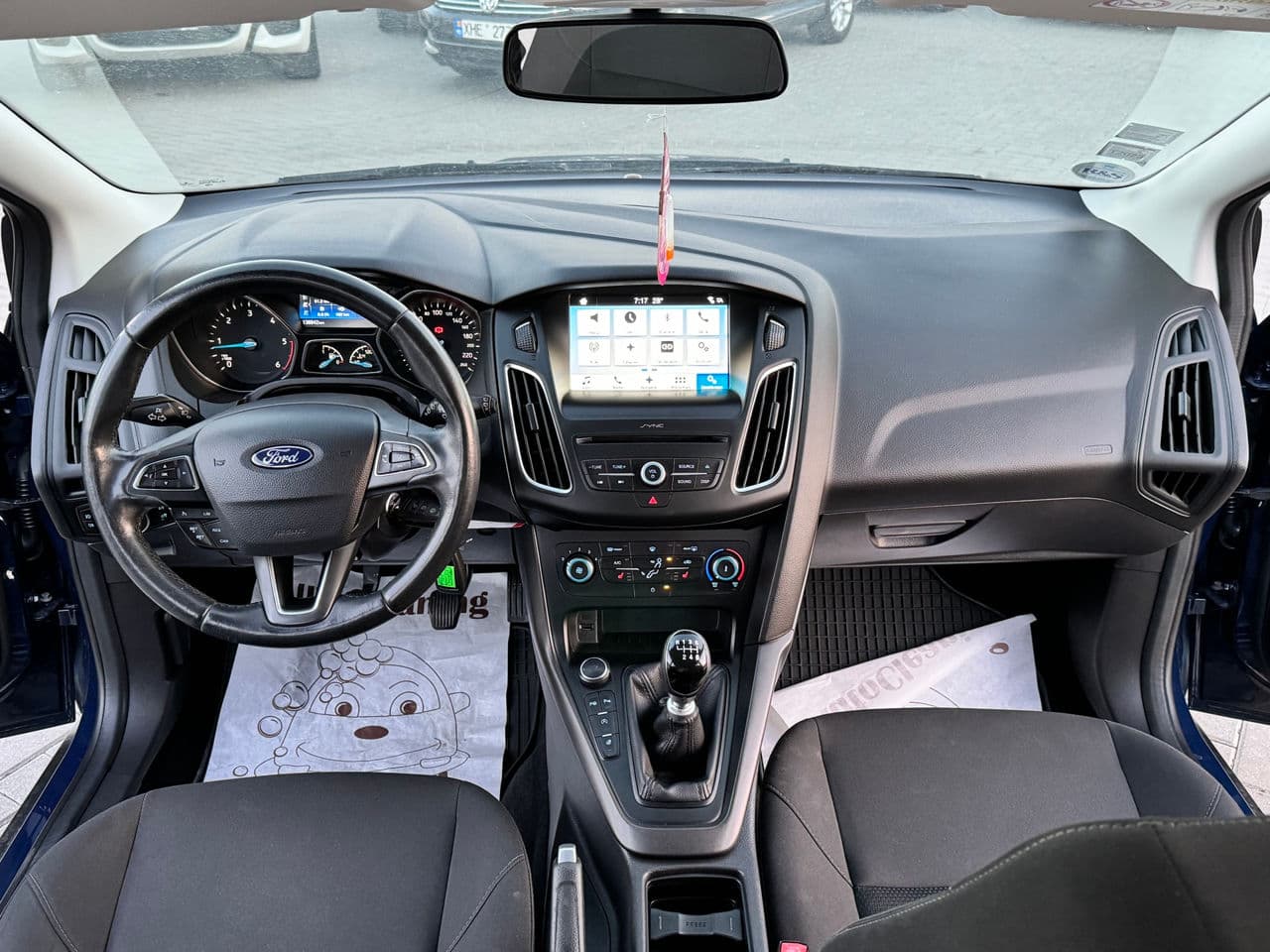 2017 Ford Focus — Miniatură 6