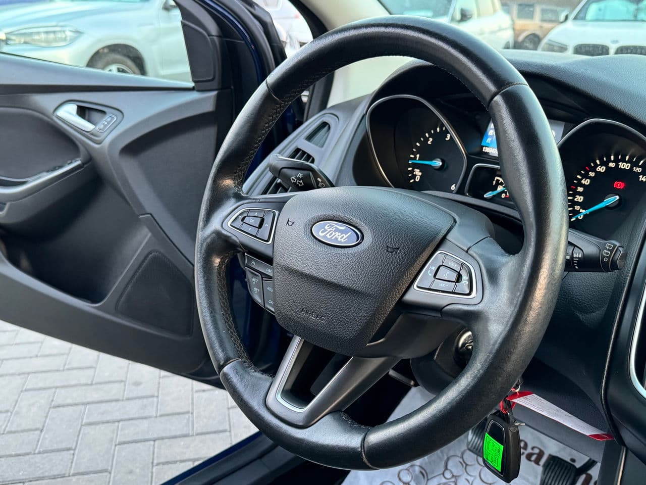 2017 Ford Focus — Miniatură 7