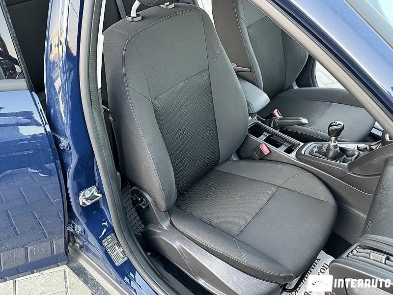 2017 Ford Focus — Miniatură 15