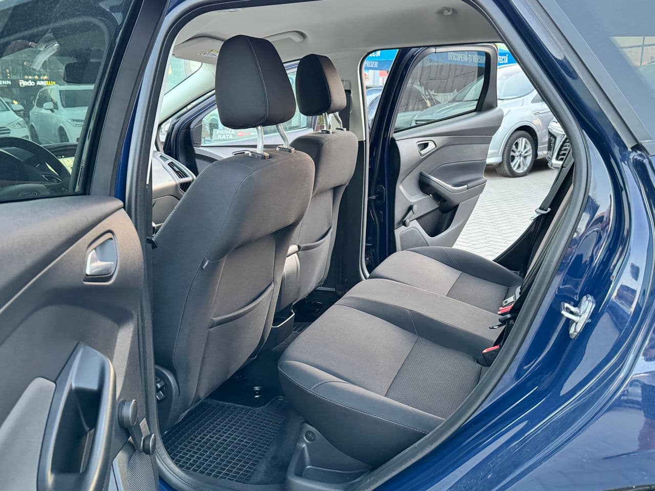 2017 Ford Focus — Miniatură 13
