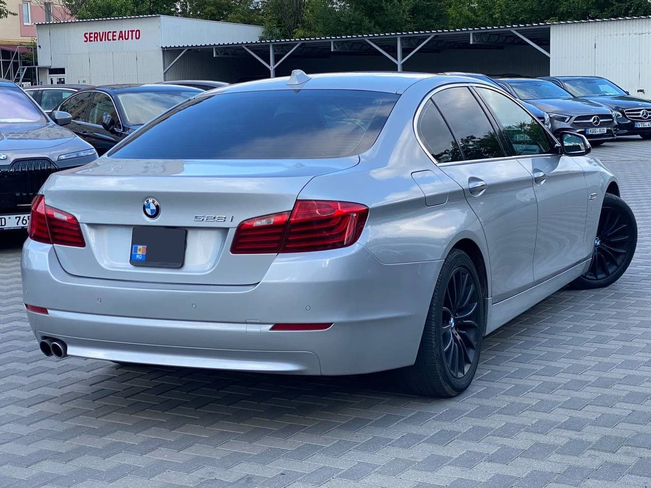 BMW 528 2015 — Миниатюра 2