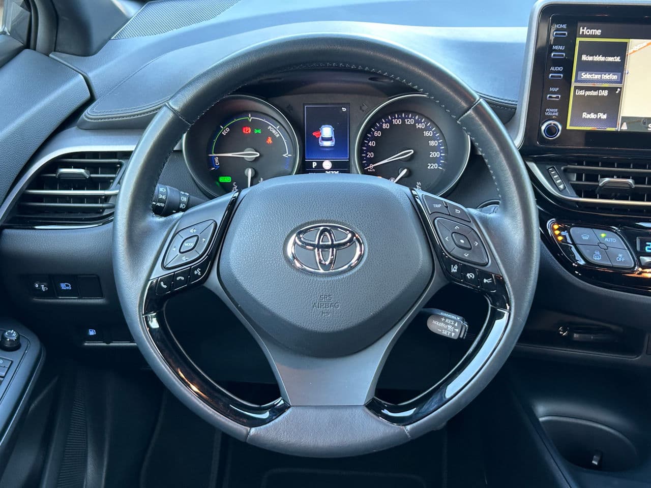2022 Toyota C-HR — Miniatură 10