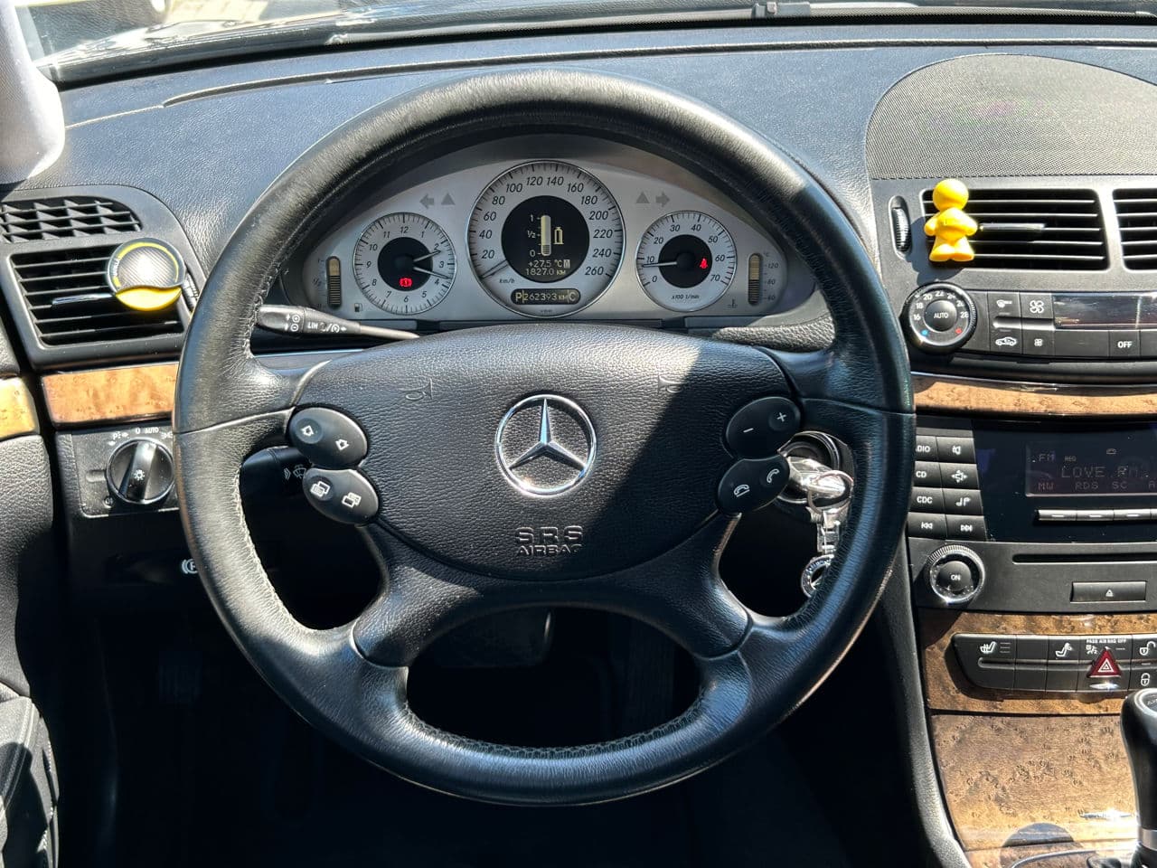 Mercedes E 200 2008 — Миниатюра 10