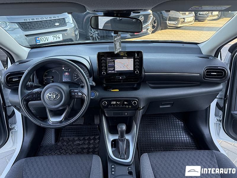 Toyota Yaris 2023 — Миниатюра 6